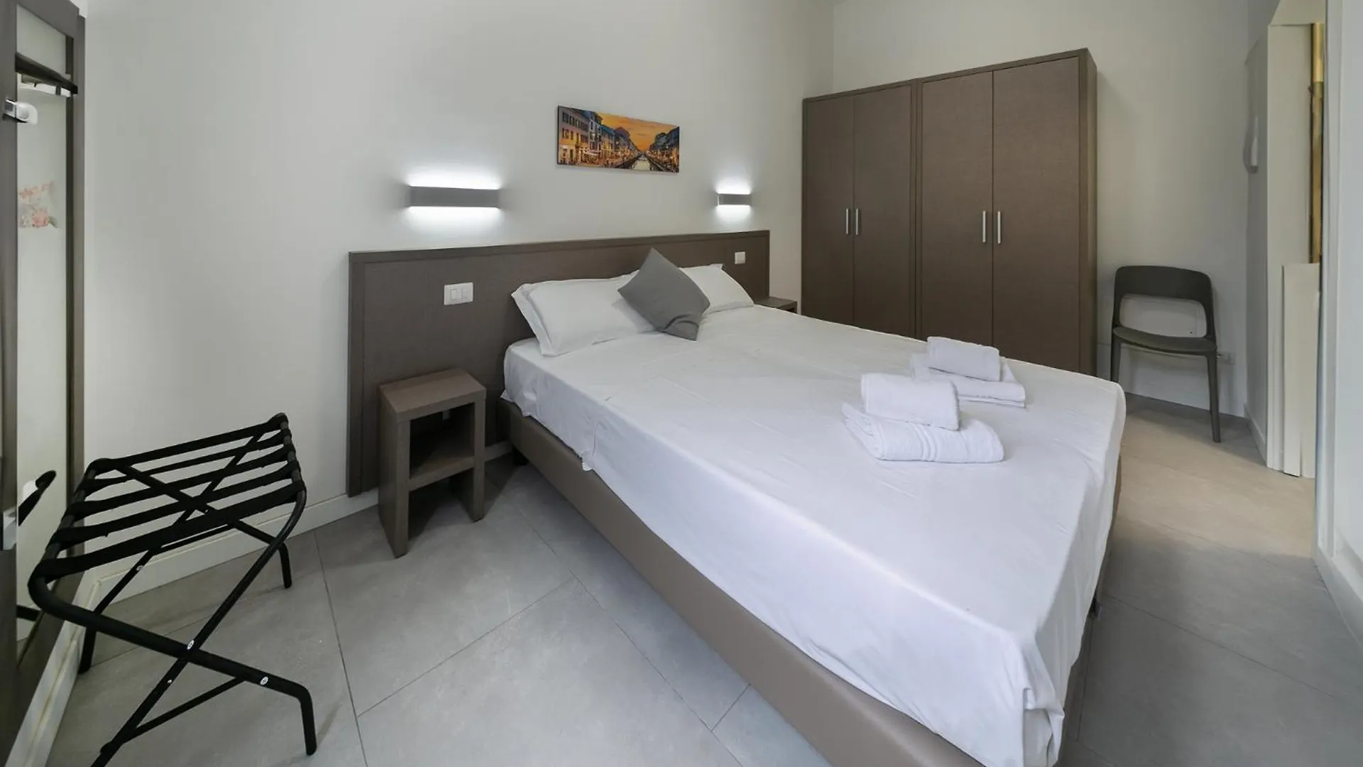 Eleven Suites - Cozy Apartments Milano