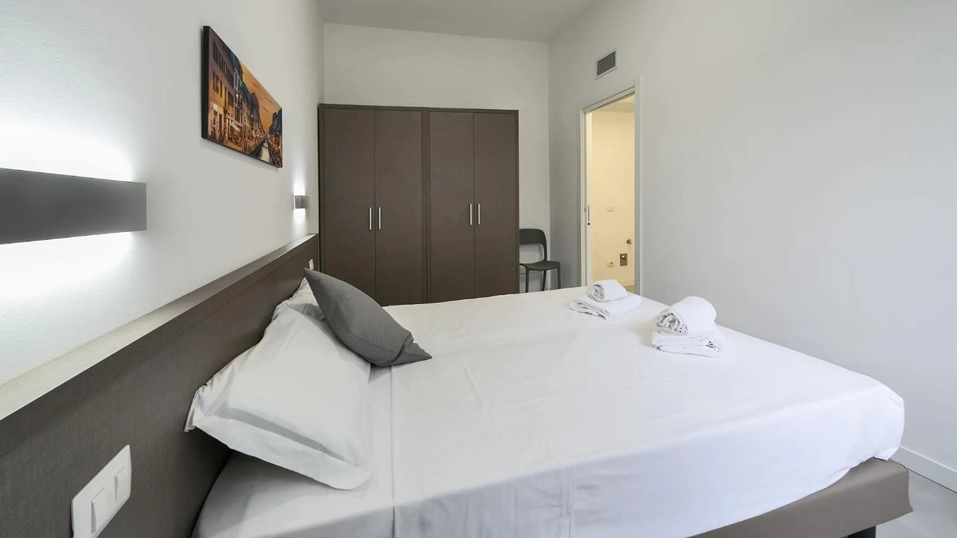 Eleven Suites - Cozy Apartments Milão