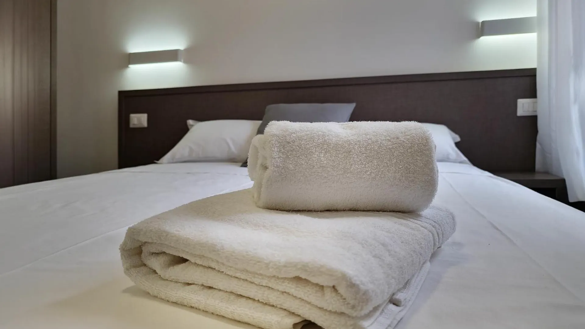 Eleven Suites - Cozy Apartments Milão