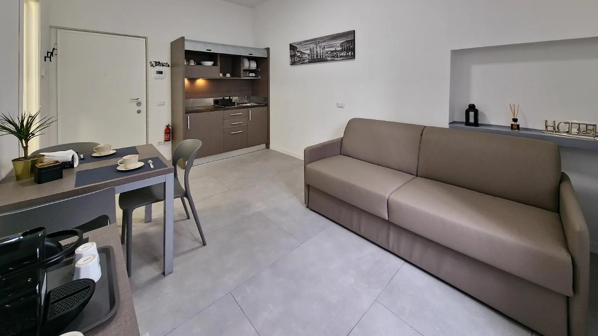 Eleven Suites - Cozy Apartments Milão