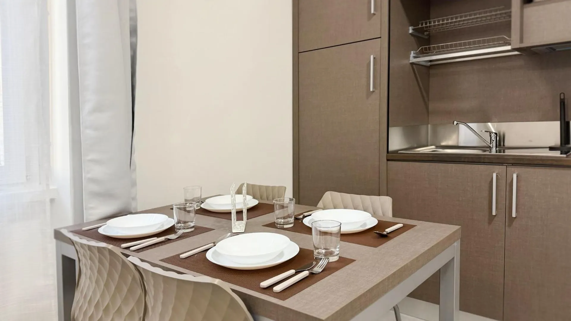 Eleven Suites - Cozy Apartments Milão